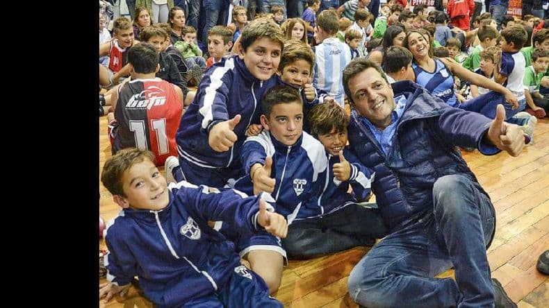 Massa visitó el distrito de Randazzo y se mostró con el intendente local