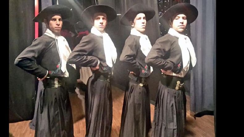 El Cuarteto Juvenil de “Aire Criollo” en Canal 9
