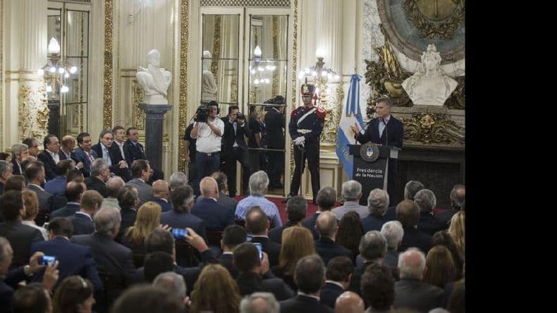 El Gobierno oficializó la llegada de las aerolíneas low-cost