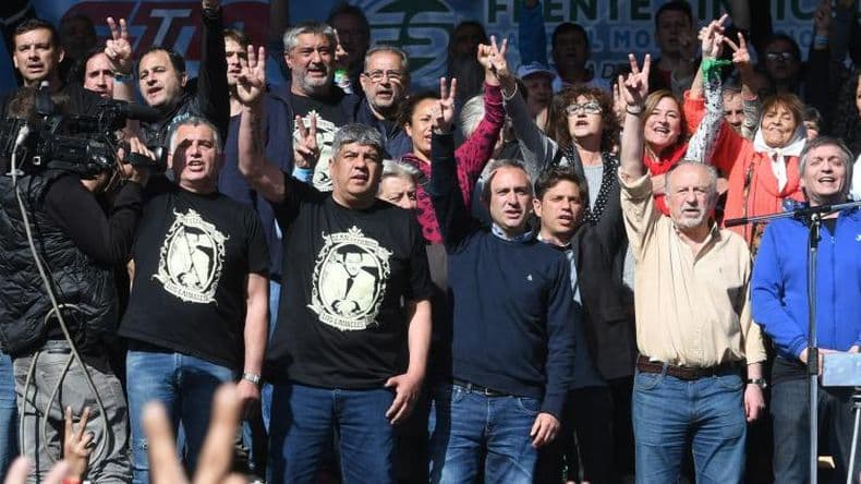 Con diferentes actos, el peronismo celebró dividido el Día de la Lealtad