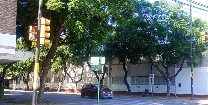 Pergamino moderniza los semáforos con tecnología inclusiva y mejoras en la sincronización