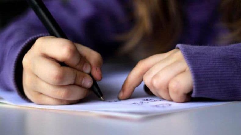 Este mes inscribirán a becas secundarias, terciarias y universitarias