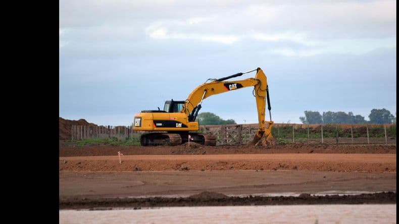 Usuarios de la ruta Nº 8 reclamaron por el cobro de los peajes en Paraje Larena