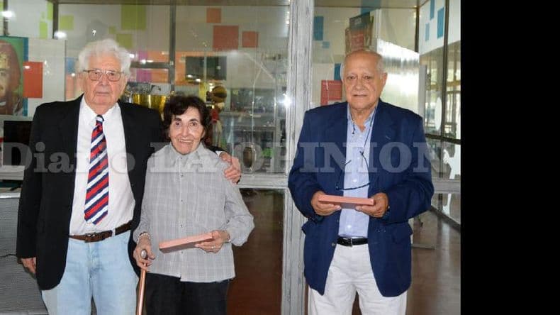 Cálido homenaje a Carlos Bonet, Miguel Ignomiriello y Nélida “Negra” Barraza