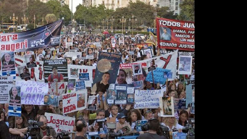 Frente al Congreso, miles de personas exigieron “justicia” y “seguridad”