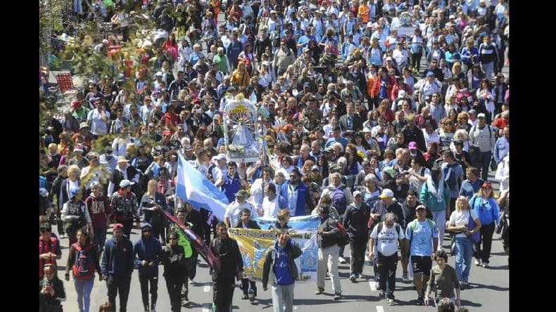 Multitudinaria expresión de Fe en la 42° Peregrinación Juvenil a Luján