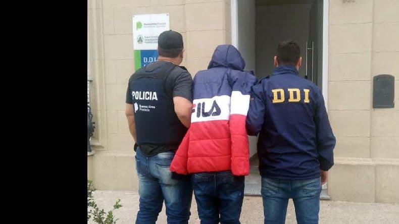 Detuvieron a una pareja acusada de robar en el barrio Aeroclub