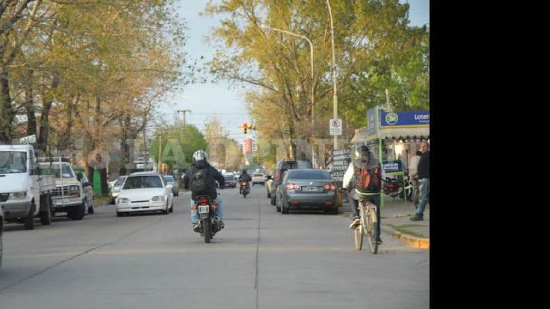 El desorden en el tránsito, un problema más preocupante que el estacionamiento