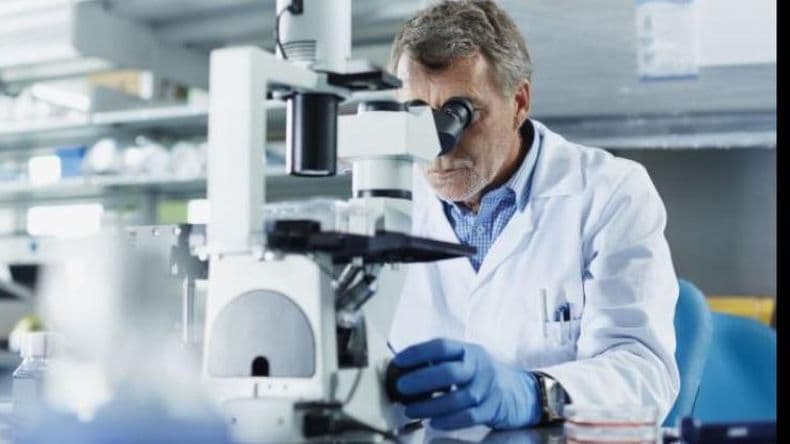 Los bioquímicos del país celebran este sábado su día