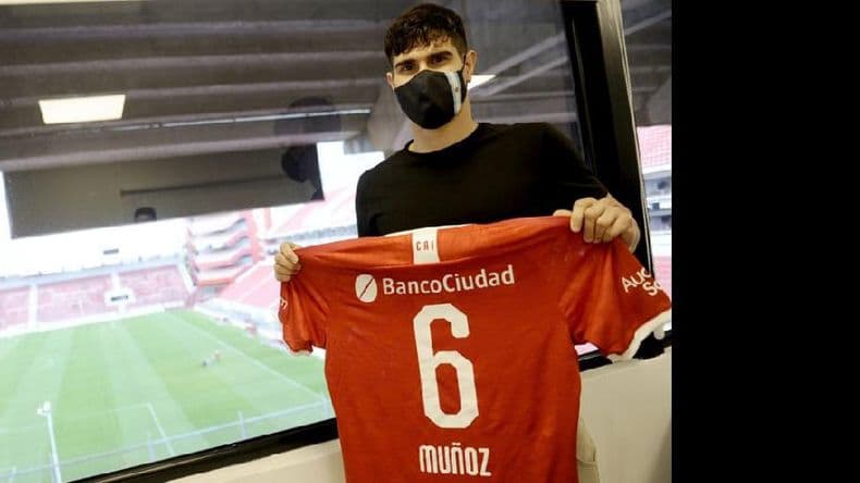 Muñoz firmó su contrato y se convirtió en el primer refuerzo de Independiente