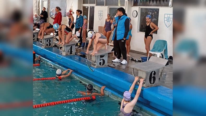 Nadadoras de Gimnasia y Esgrima protagonistas en San Fernando