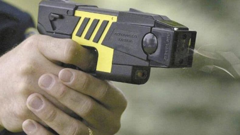 Berni volvió a pedir por las Taser y la Justicia intimó al Gobierno