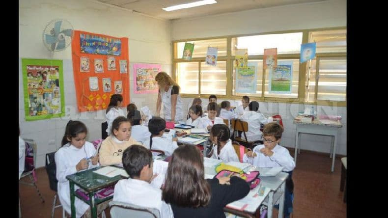 La FEB solicitó un año de prórroga para que algunos docentes no pierdan cargos