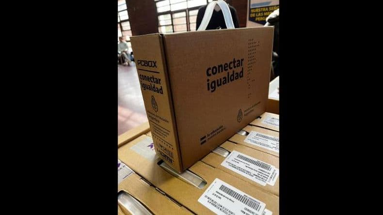 Conectar Igualdad: cientos de estudiantes pergaminenses cuentan con su computadora
