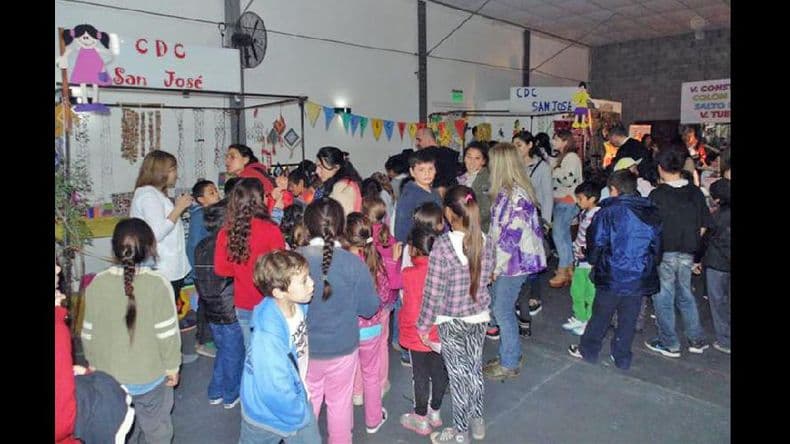 Amplia convocatoria en la feria realizada por el Día del Ambiente