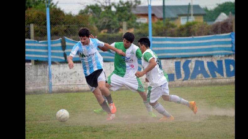 Argentino, Douglas, Pinzón y Racing, semifinalistas del play off del certamen local