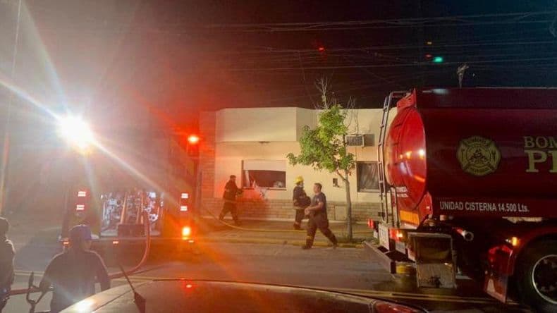 Se incendió la Comisaría Segunda y una detenida se encuentra en grave estado