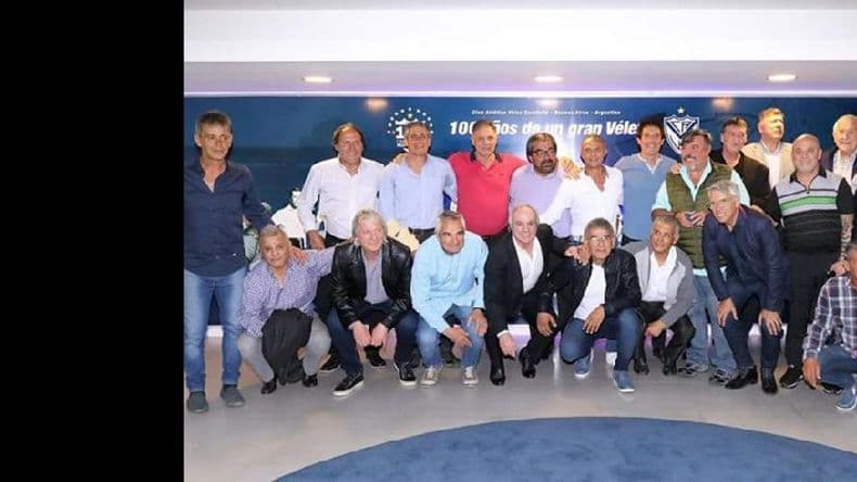 Omar Jorge recibió un reconocimiento de Vélez por el Metropolitano de 1979