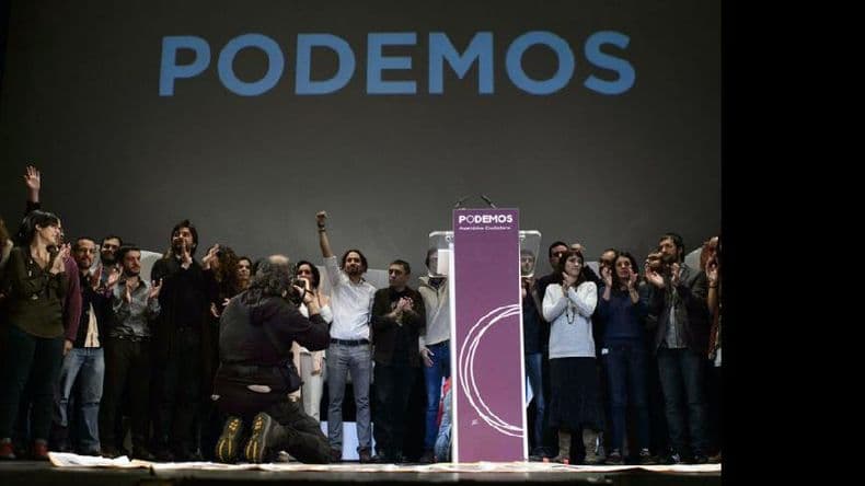 En España Pablo Iglesias fue confirmado como líder del partido Podemos