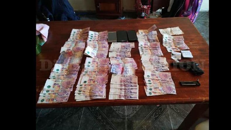 Robaron 150 mil pesos y horas más tarde fueron identificados