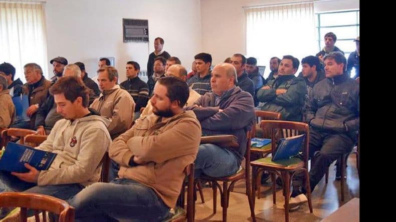Los aplicadores de agroquímicos siguen capacitándose