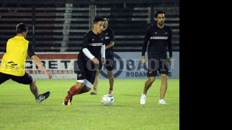 Douglas Haig enfrenta a Defensores en un duelo clave por la clasificación