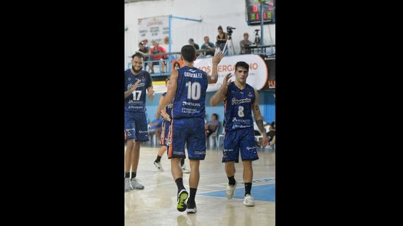 Pergamino Básquet visita al líder Deportivo Viedma