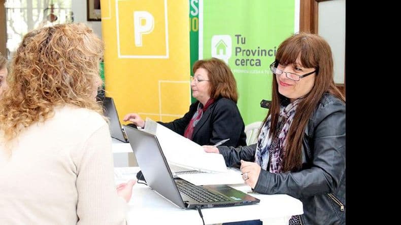 La Casa de la Provincia atendió inquietudes de los pergaminenses