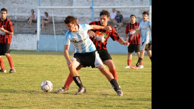 Esta tarde se definirá un finalista del play off del certamen local de fútbol