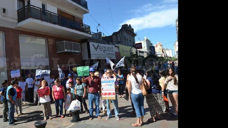 Vuelven a reunirse los gremios docentes y el ejecutivo bonaerense