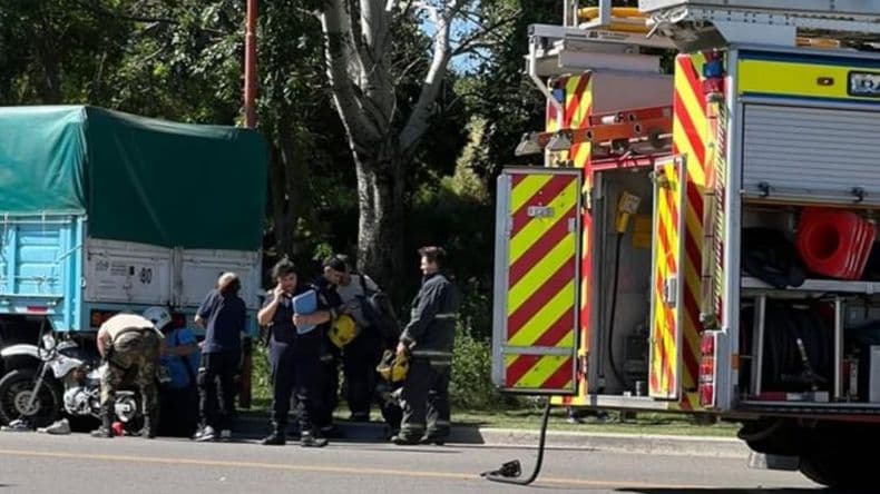 En Rojas murió un adolescente de 15 años al chocar en moto contra un camión