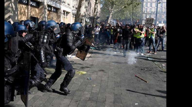 Tensión en París en una nueva jornada de protestas de los “chalecos amarillos”