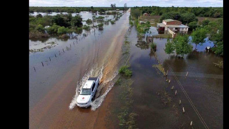 Inundaciones: intendentes piden mayor colaboración para pobladores afectados