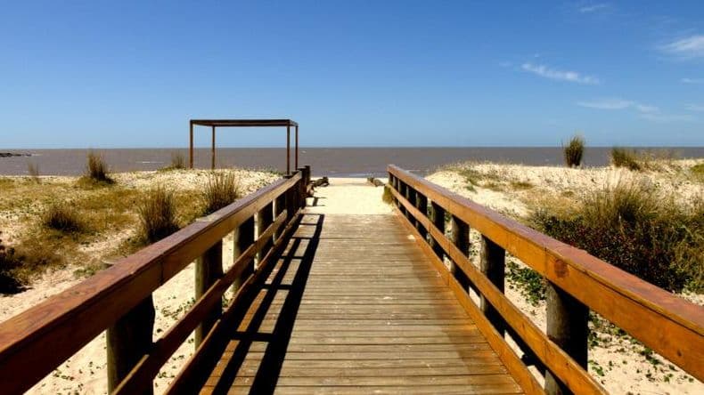 Boom de reservas argentinas: Punta del Este se prepara para un verano récord en 2026