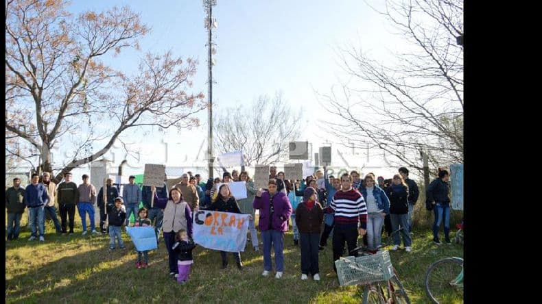 Enérgico reclamo de vecinos que solicitan el traslado de una antena