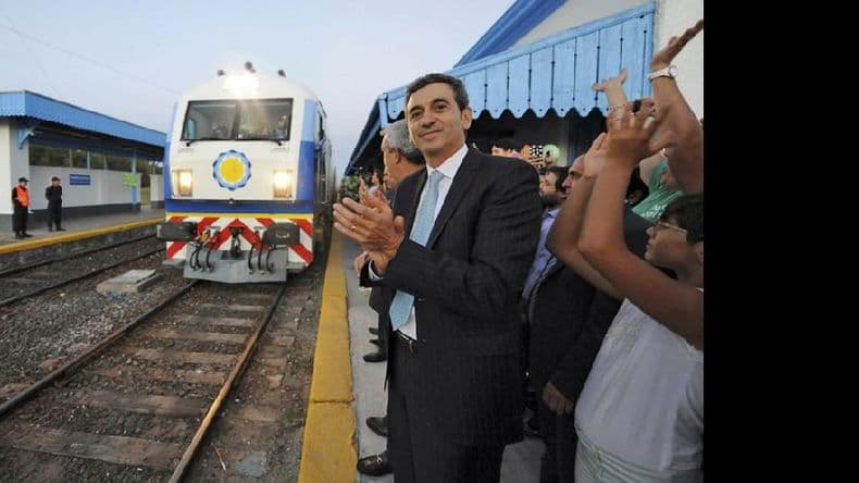 El Estado comenzó a operar los trenes metropolitanos