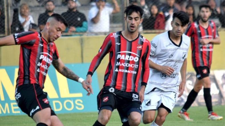 Douglas Haig y San Martín, en una tarde con promesa de buen fútbol