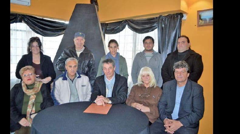 Raúl Pugno oficializó a sus candidatos
