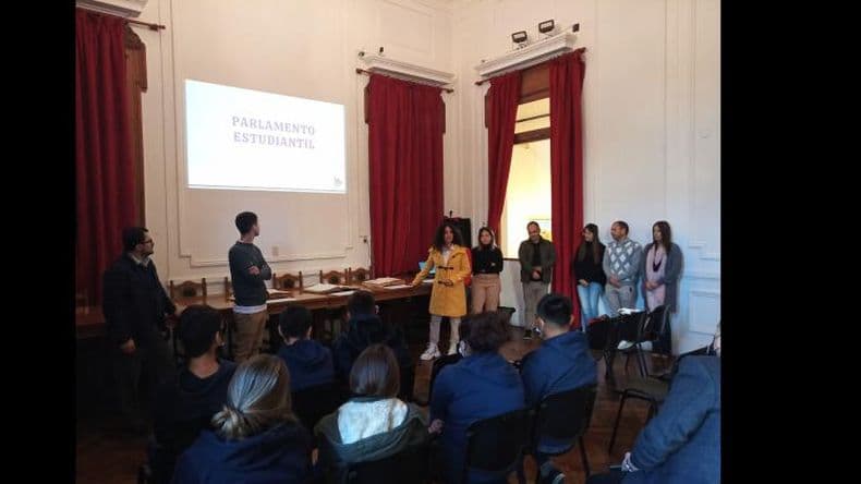 Buenas expectativas en el inicio del Parlamento Estudiantil 2022