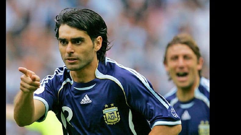 Roberto Ayala brindará el domingo una clínica sobre fútbol formativo