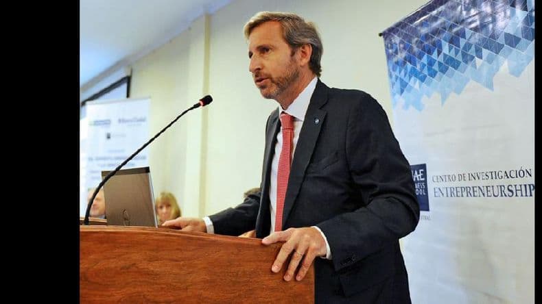 Rogelio Frigerio adelantó que Macri buscará modificar Ganancias mediante una ley