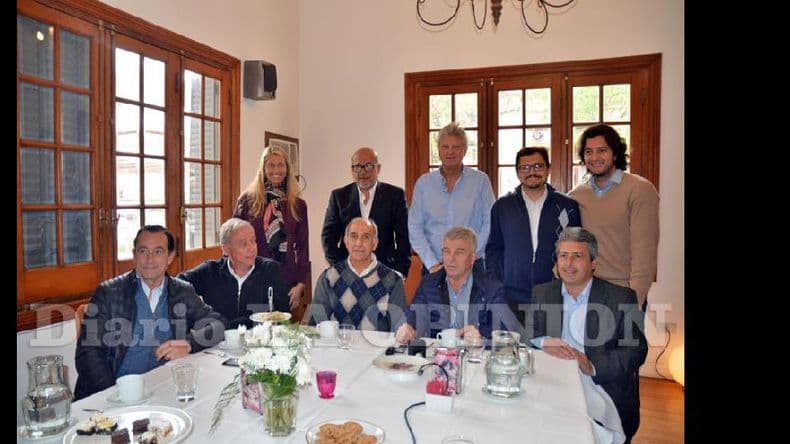 Salvador instó a hacer “realidad un proyecto de gobierno serio”