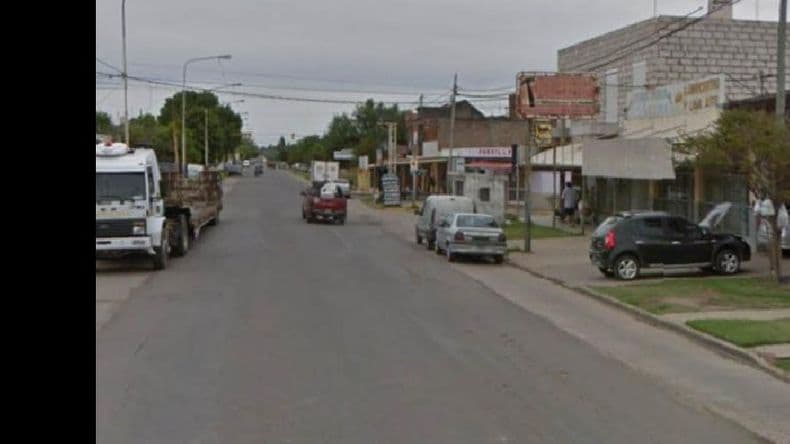 Cumplía arresto domiciliario y lo balearon en la puerta de su casa