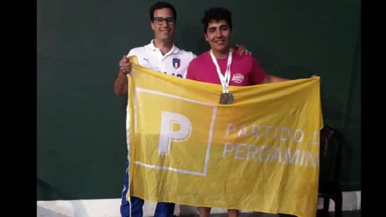 Santiago Escalera medalla de oro en pesas y Franco Martin plata en 100 metros
