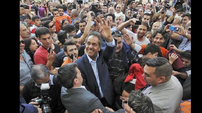 Scioli en Rosario reiteró su compromiso de “tolerancia cero contra el narcotráfico”