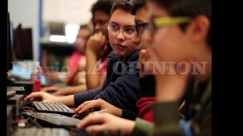 Apostando al derecho a la educación: Punto Digital cumplió un año