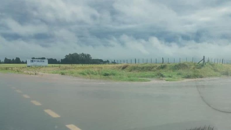 Anegamientos en la Ruta Nº 8 a raíz de las precipitaciones