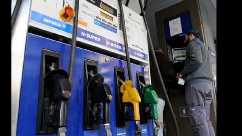 YPF aumentó los precios de sus combustibles por encima de lo previsto