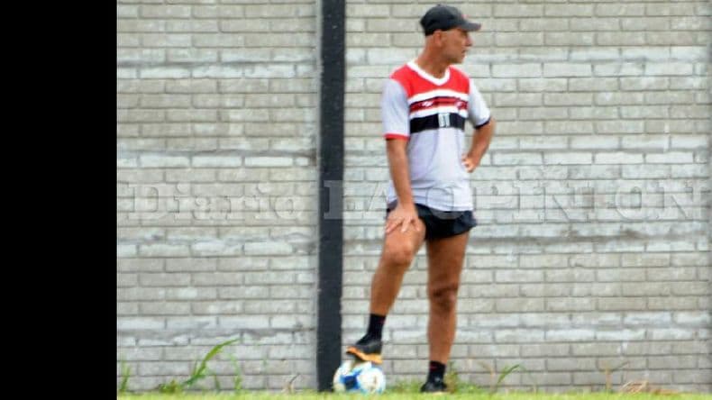 Douglas: Giovagnoli define el equipo para enfrentar a Defensores