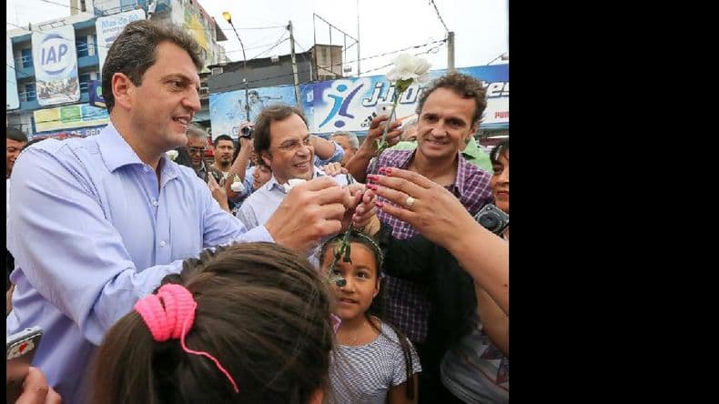 Intendentes del Frente Renovador encabezaron un encuentro con dirigentes